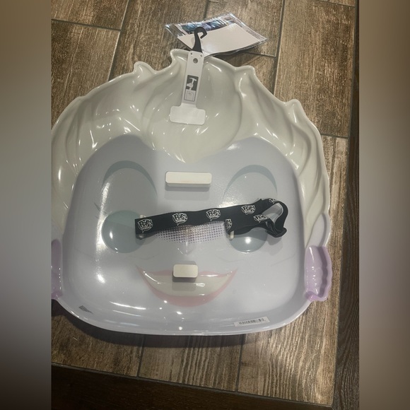 Disney The Little Mermaid Ursula Funko Pop! Oversized Halloween Costume Mask NWT - Picture 8 of 12